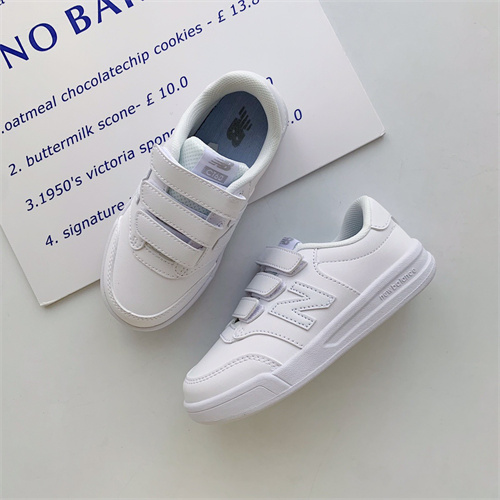 New Balance Shoes(Kids)-140