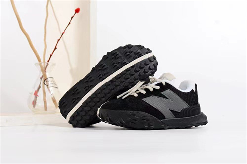 New Balance Shoes(Kids)-148