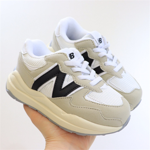 New Balance Shoes(Kids)-053