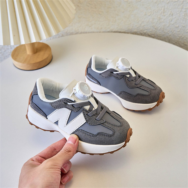 New Balance Shoes(Kids)-0555