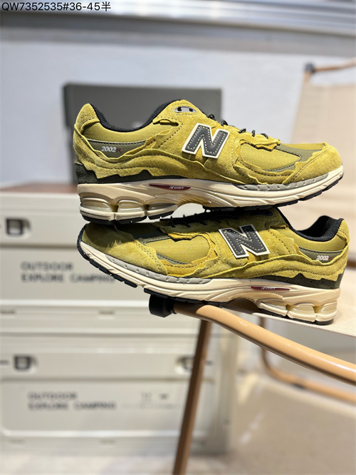New Balance Shoes-W-1135