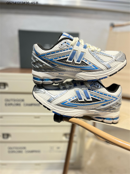 New Balance Shoes-W-1323