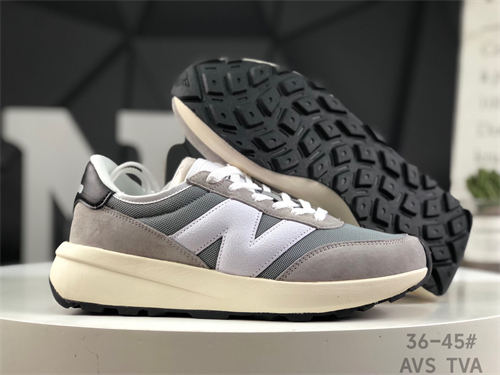 New Balance Shoes-W-1533
