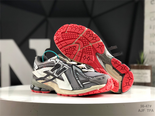 New Balance Shoes-M-2025