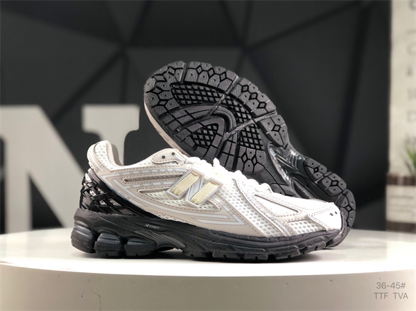 New Balance Shoes-W-2102