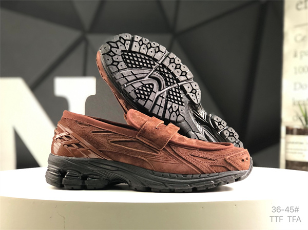 New Balance Shoes-W-2124