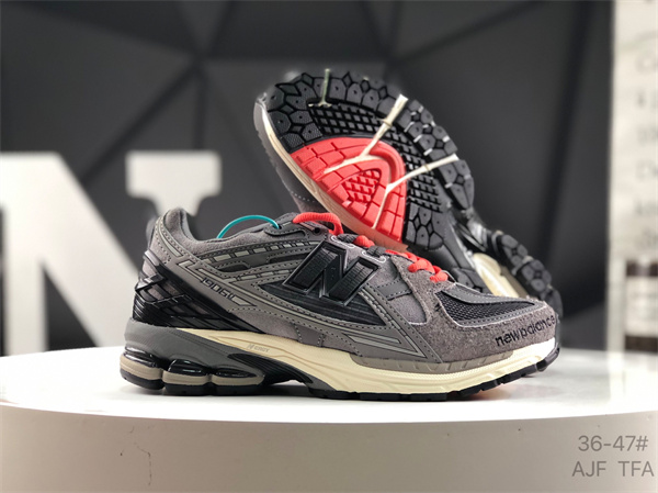 New Balance Shoes-W-2209