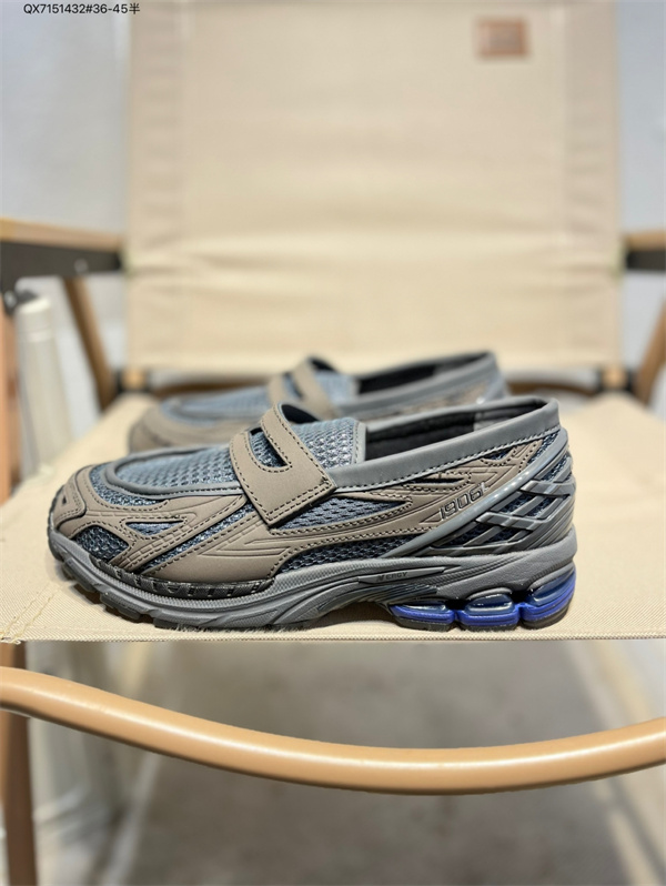 New Balance Shoes-W-2225