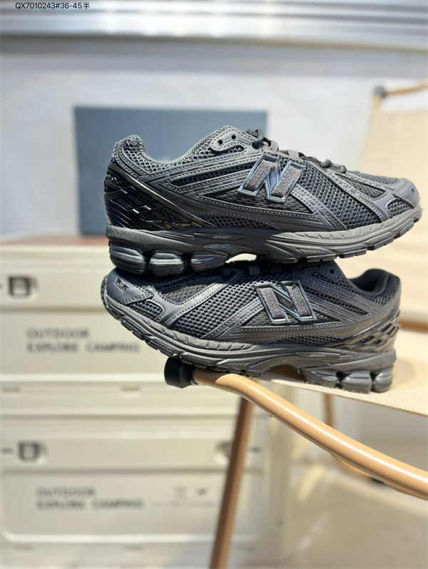 New Balance Shoes-M-2284