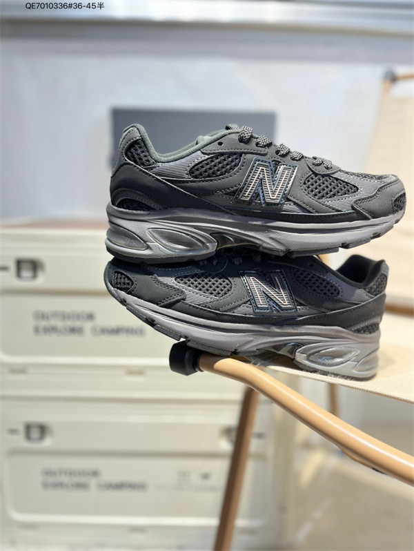 New Balance Shoes-W-2335