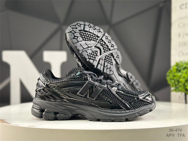 New Balance Shoes-W-2366