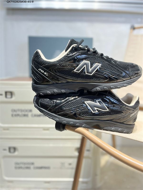 New Balance Shoes-M-2402