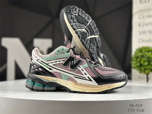 New Balance Shoes-M-2404