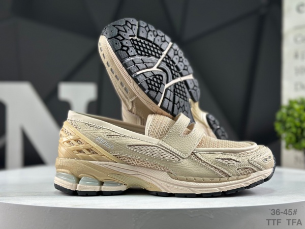 New Balance Shoes-W-2466