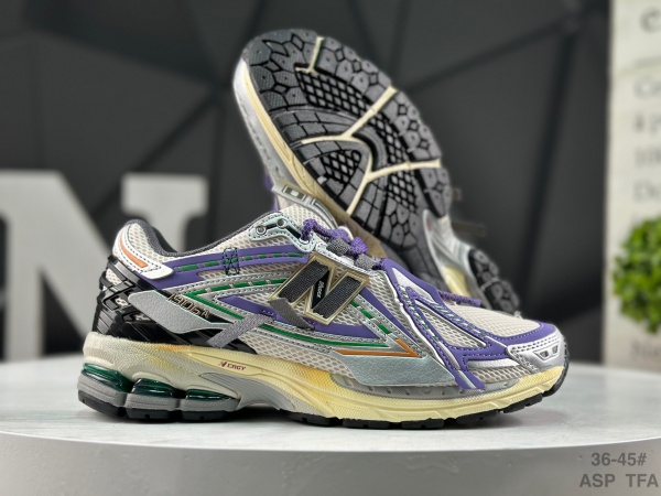 New Balance Shoes-W-2476