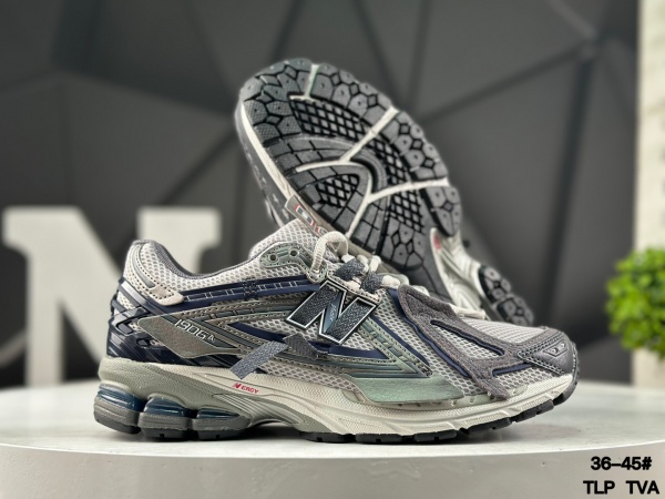 New Balance Shoes-W-2555