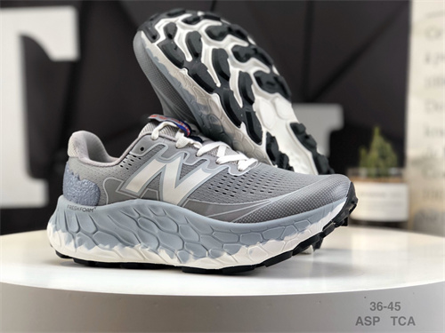 New Balance Shoes-W-0572