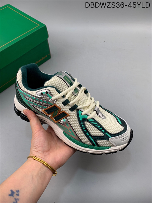 New Balance Shoes-W-0587