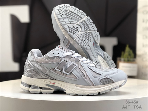 New Balance Shoes-M-0685