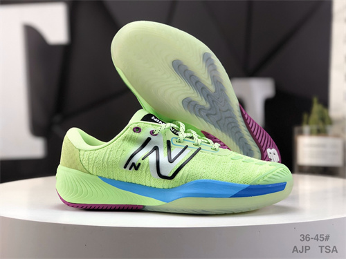 New Balance Shoes-W-0749