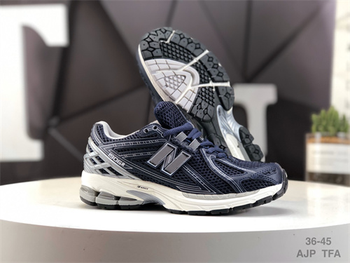New Balance Shoes-M-0897