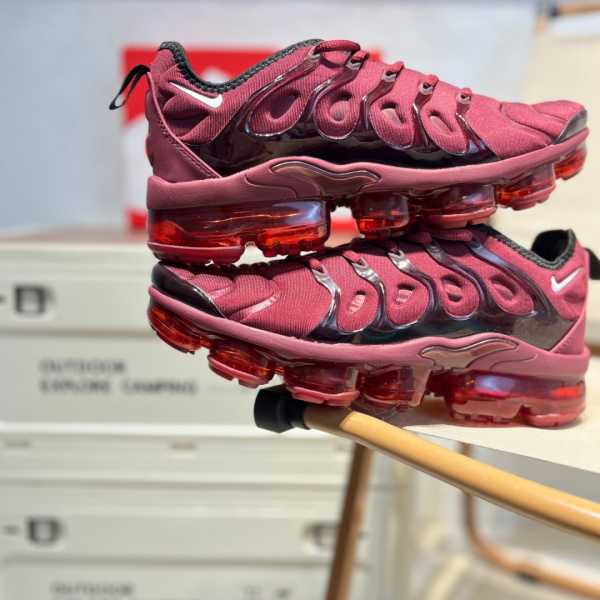 Nike Air VaporMax PLUS-M-0102