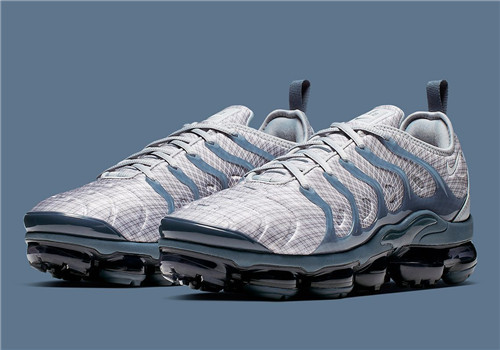 Nike Air VaporMax PLUS-M-041