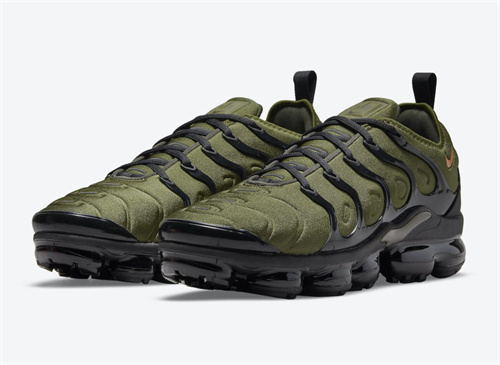 Nike Air VaporMax PLUS-M-069