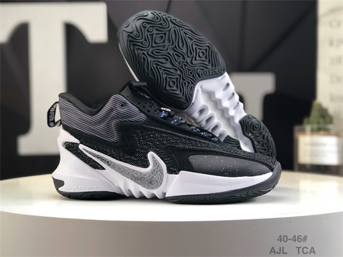 Nike Cosmic Unity-M-014