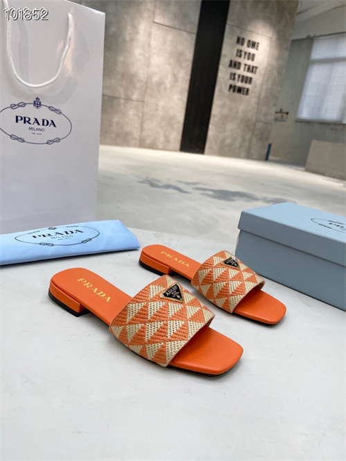 Prada Sandal-W-109