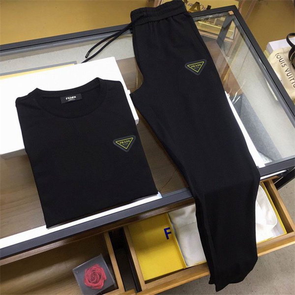 Prada T-shirt(Suits)-037