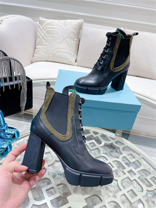 PRADA  Boots(AAA)-016