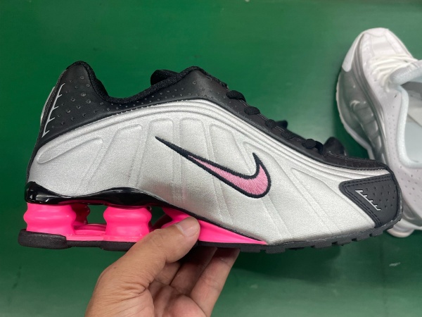 Shox R4-W-0058