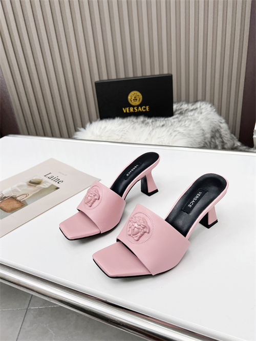 Versace Sandal-W-084