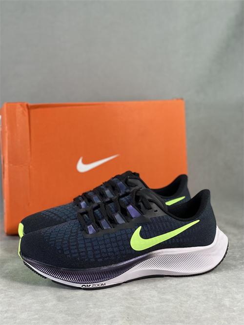 Nike Zoom Pegasus-M-007
