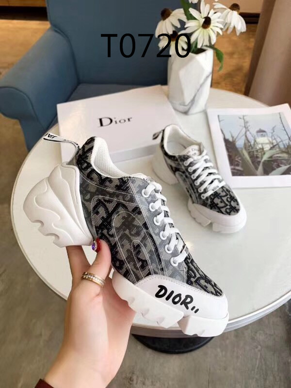 Dior Shoes-W-023