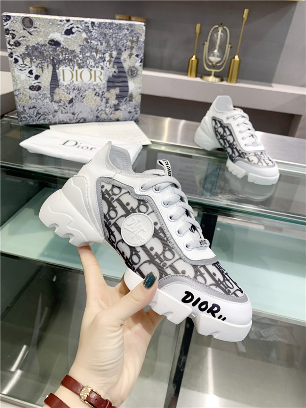 Dior Shoes-W-286