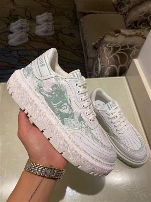 Dior Shoes-W-292