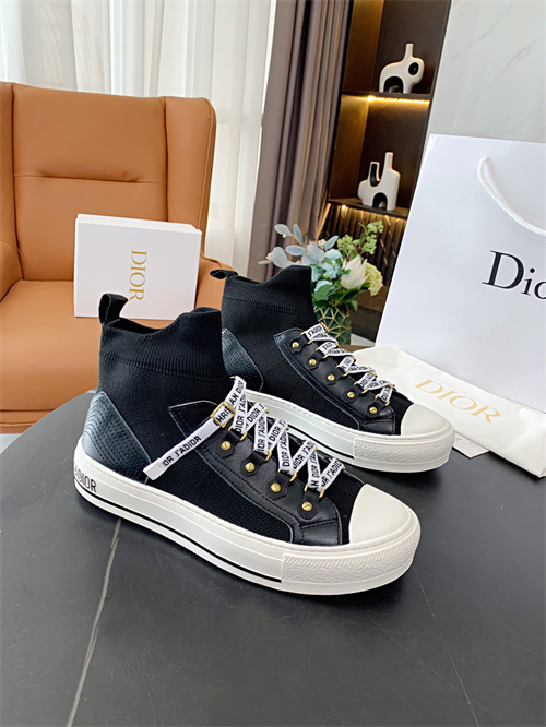 Dior Shoes-W-319