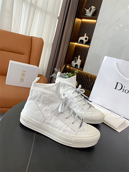 Dior Shoes-W-321