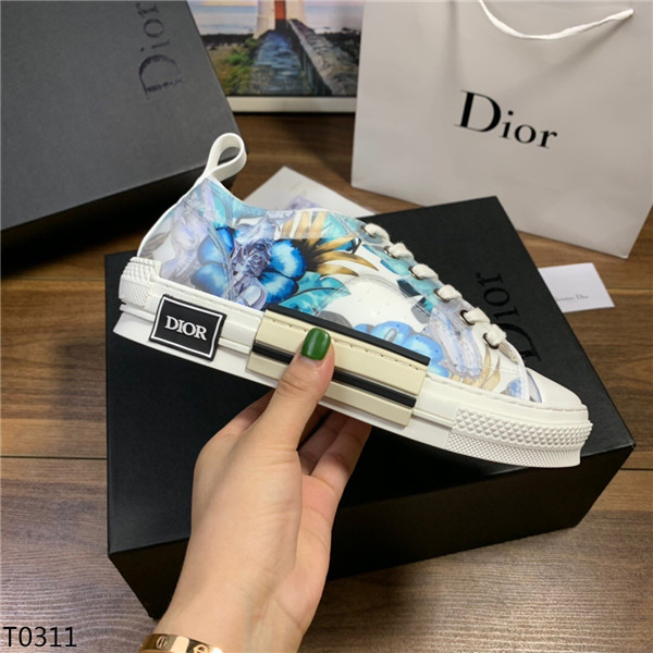 Dior Shoes-W-074