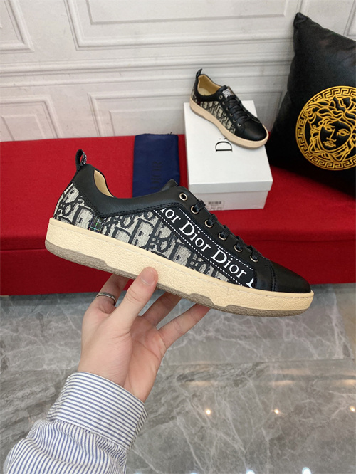 Dior Shoes-M-1043