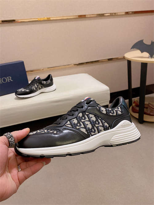 Dior Shoes-M-1177