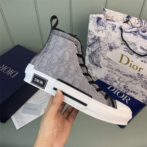 Dior Shoes-M-898