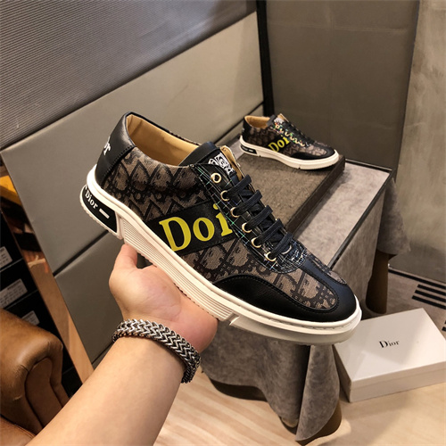 Dior Shoes-M-937