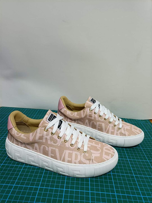 Versace(AAA)Shoes-W-0001