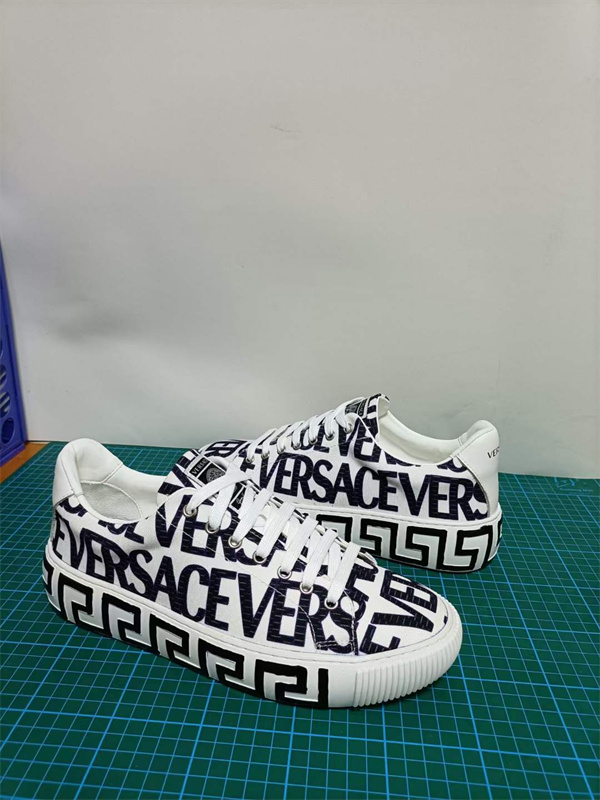 Versace(AAA)Shoes-W-0003