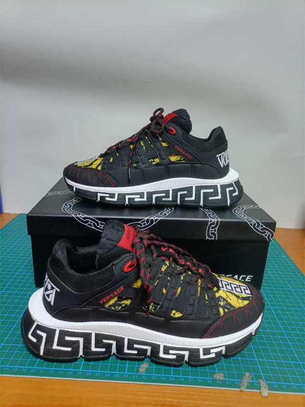 Versace(AAA)Shoes-W-0069